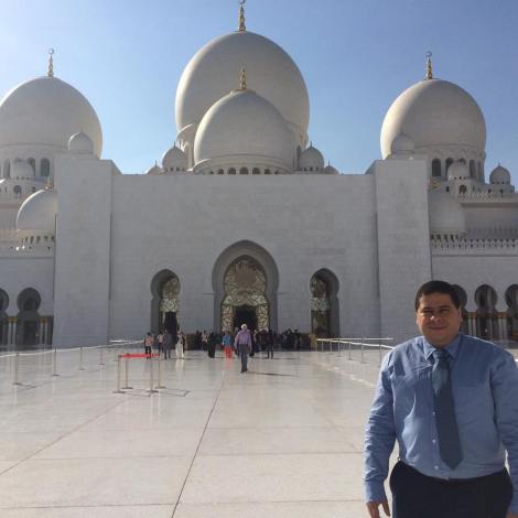 Dr Mataruna visits the United Arab Emirates to develop research projects on Sport and Peace.